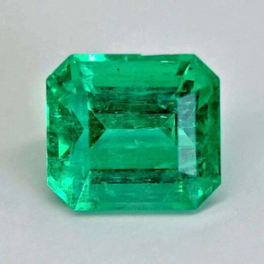 natural-emerald-gemstone-rasikhgems