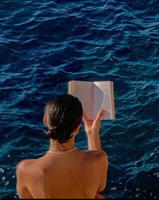 solo-travel-woman